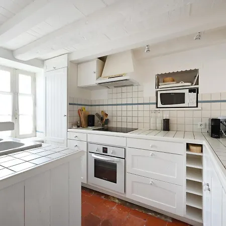 Semesterbostad Maison La Couarde-Sur-Mer, 4 Pieces, 6 Personnes - Fr-1-258-134 La Couarde-sur-Mer